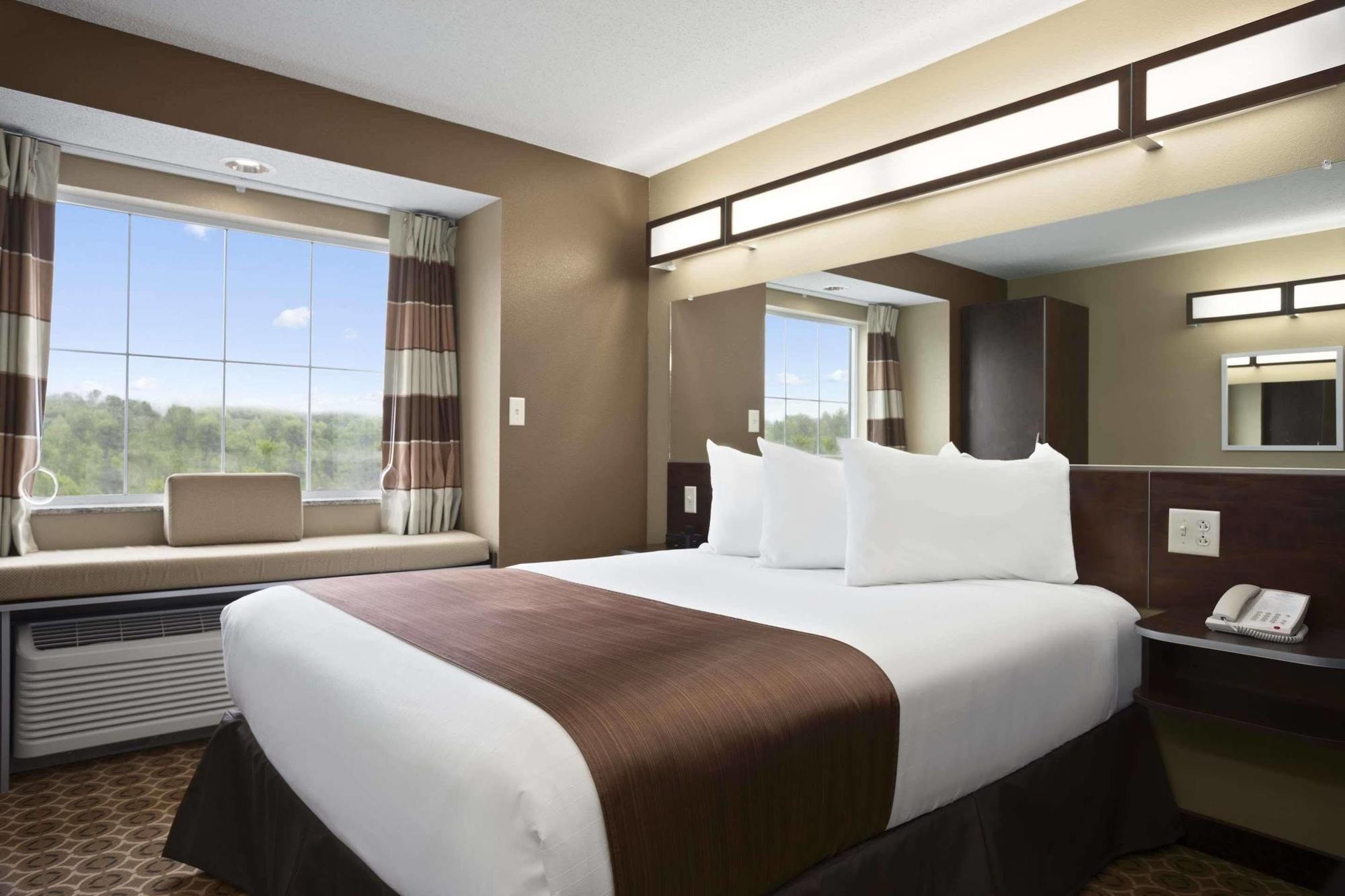 Sonesta Essential Fairmont Ξενοδοχείο Εξωτερικό φωτογραφία